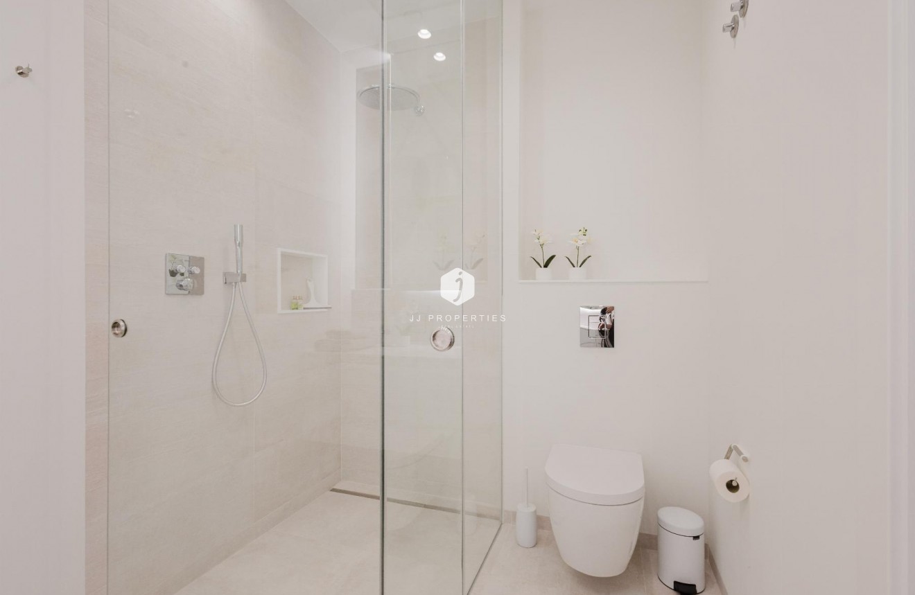 Aus zweiter Hand - Villa -
Orihuela Costa - Costa Blanca