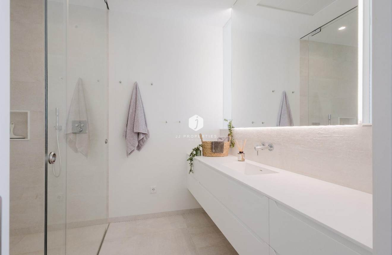 Aus zweiter Hand - Villa -
Orihuela Costa - Costa Blanca