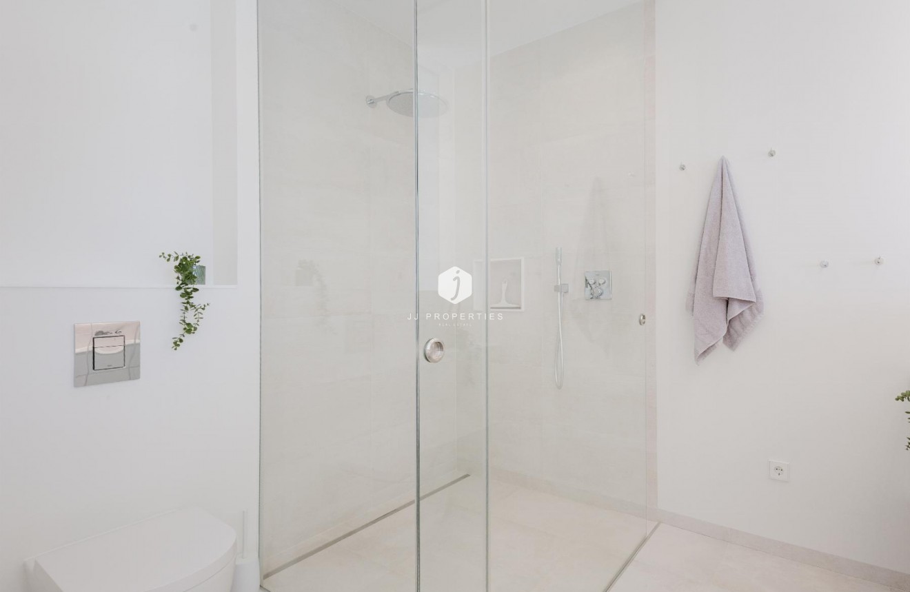 Aus zweiter Hand - Villa -
Orihuela Costa - Costa Blanca