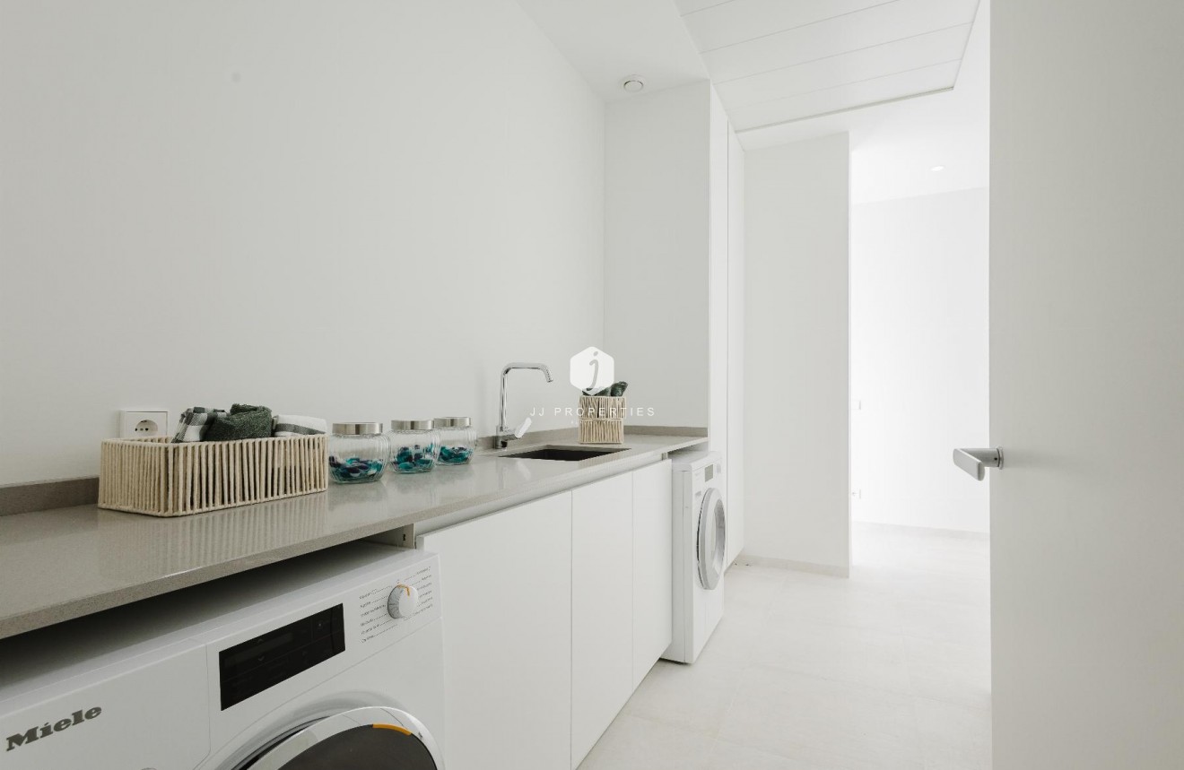 Aus zweiter Hand - Villa -
Orihuela Costa - Costa Blanca