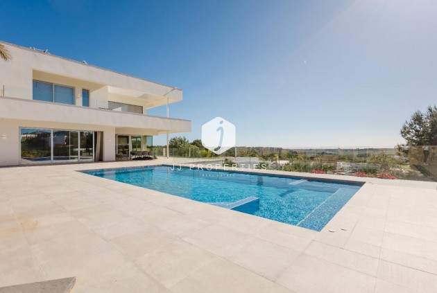 Aus zweiter Hand - Villa -
Orihuela Costa - Costa Blanca