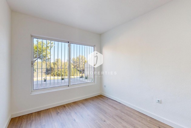 Aus zweiter Hand - Bungalow -
Orihuela Costa - Costa Blanca