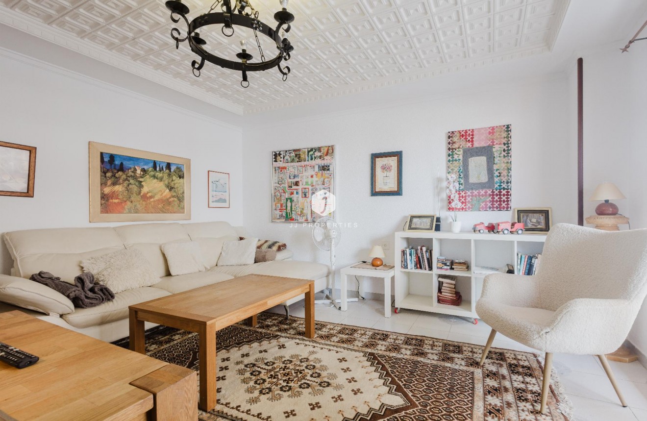 Z drugiej ręki - Mieszkanie w bloku -
Torrevieja - Costa Blanca