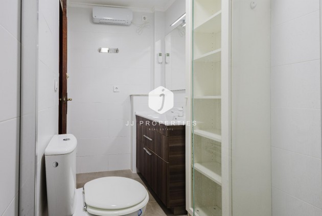 Z drugiej ręki - Mieszkanie w bloku -
Torrevieja - Costa Blanca