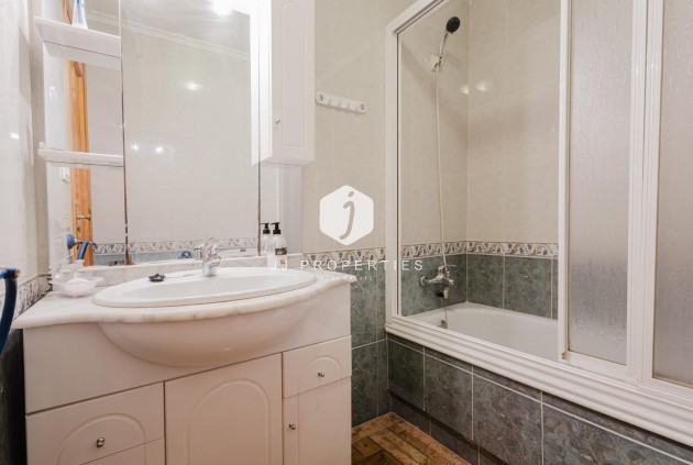 Z drugiej ręki - Mieszkanie w bloku -
Torrevieja - Costa Blanca