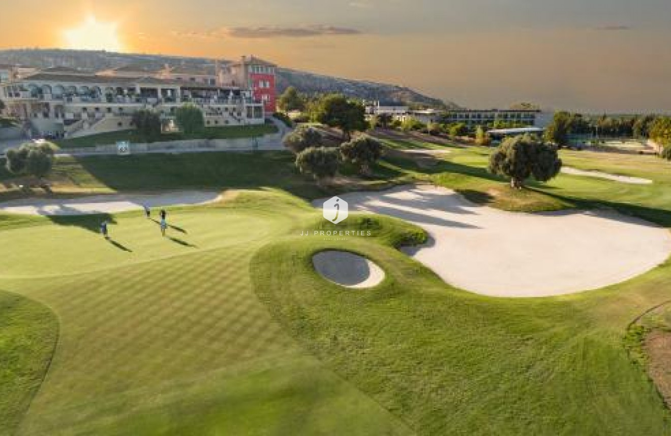 Z drugiej ręki - Villa -
Algorfa - Inland