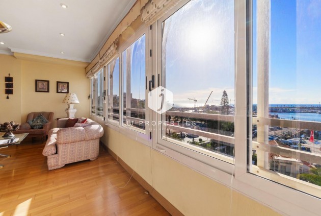 Z drugiej ręki - Mieszkanie w bloku -
Torrevieja - Costa Blanca