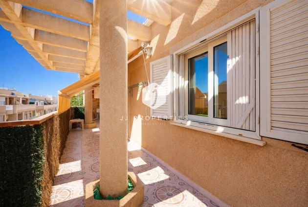 Z drugiej ręki - Mieszkanie w bloku -
Torrevieja - Costa Blanca