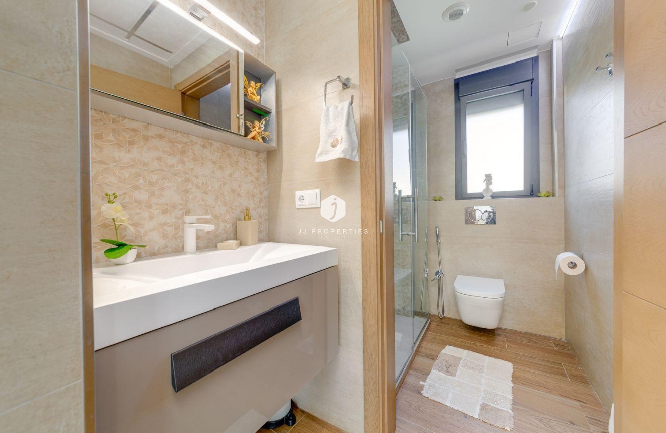 Aus zweiter Hand - Villa -
Torrevieja - Costa Blanca