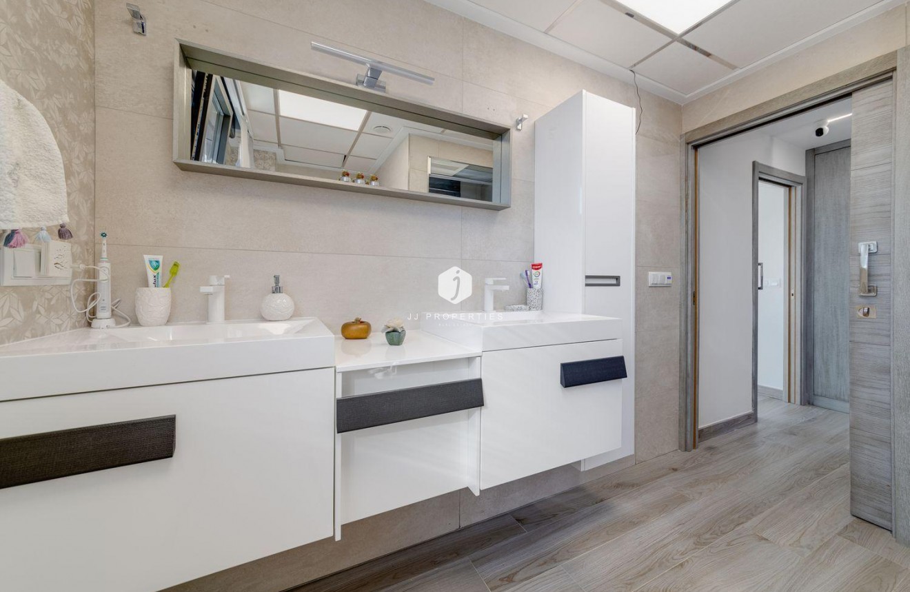 Aus zweiter Hand - Villa -
Torrevieja - Costa Blanca