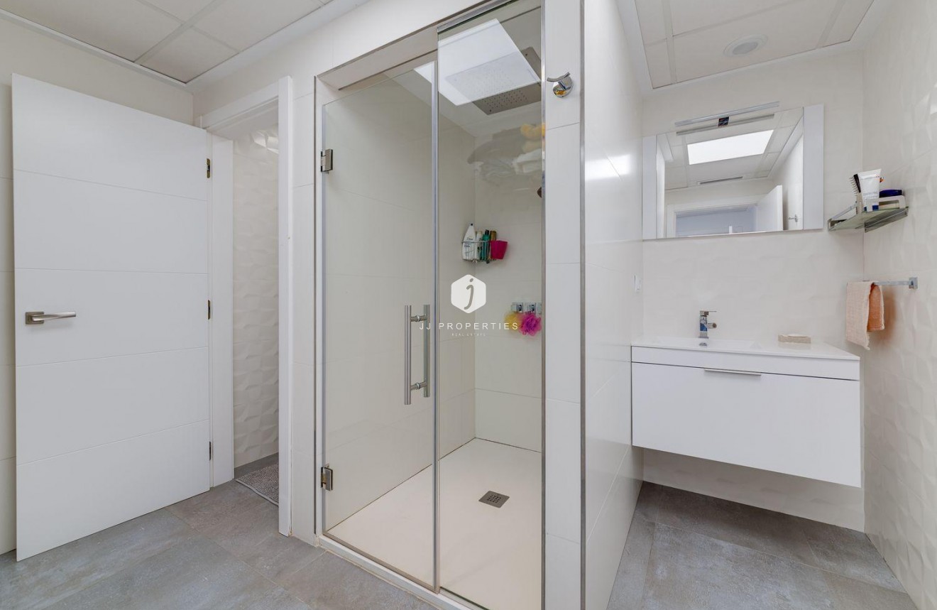 Aus zweiter Hand - Villa -
Torrevieja - Costa Blanca