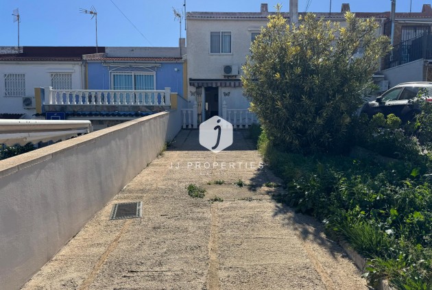 Aus zweiter Hand - Chalet -
Torrevieja - Costa Blanca