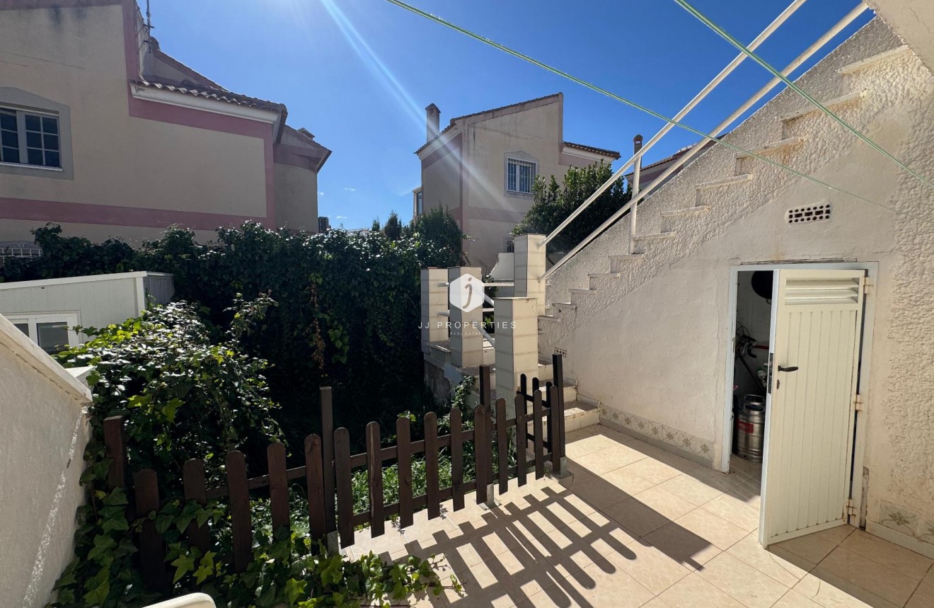 Aus zweiter Hand - Chalet -
Torrevieja - Costa Blanca