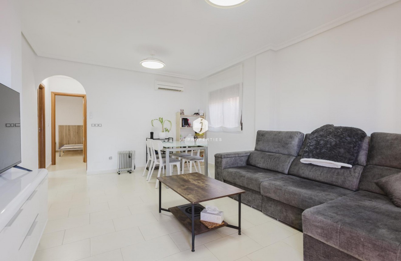 Aus zweiter Hand - Villa -
Torrevieja - Costa Blanca