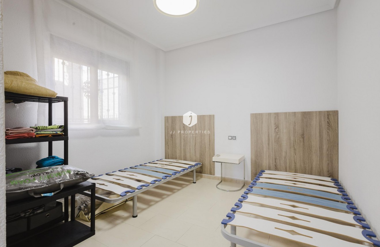 Aus zweiter Hand - Villa -
Torrevieja - Costa Blanca