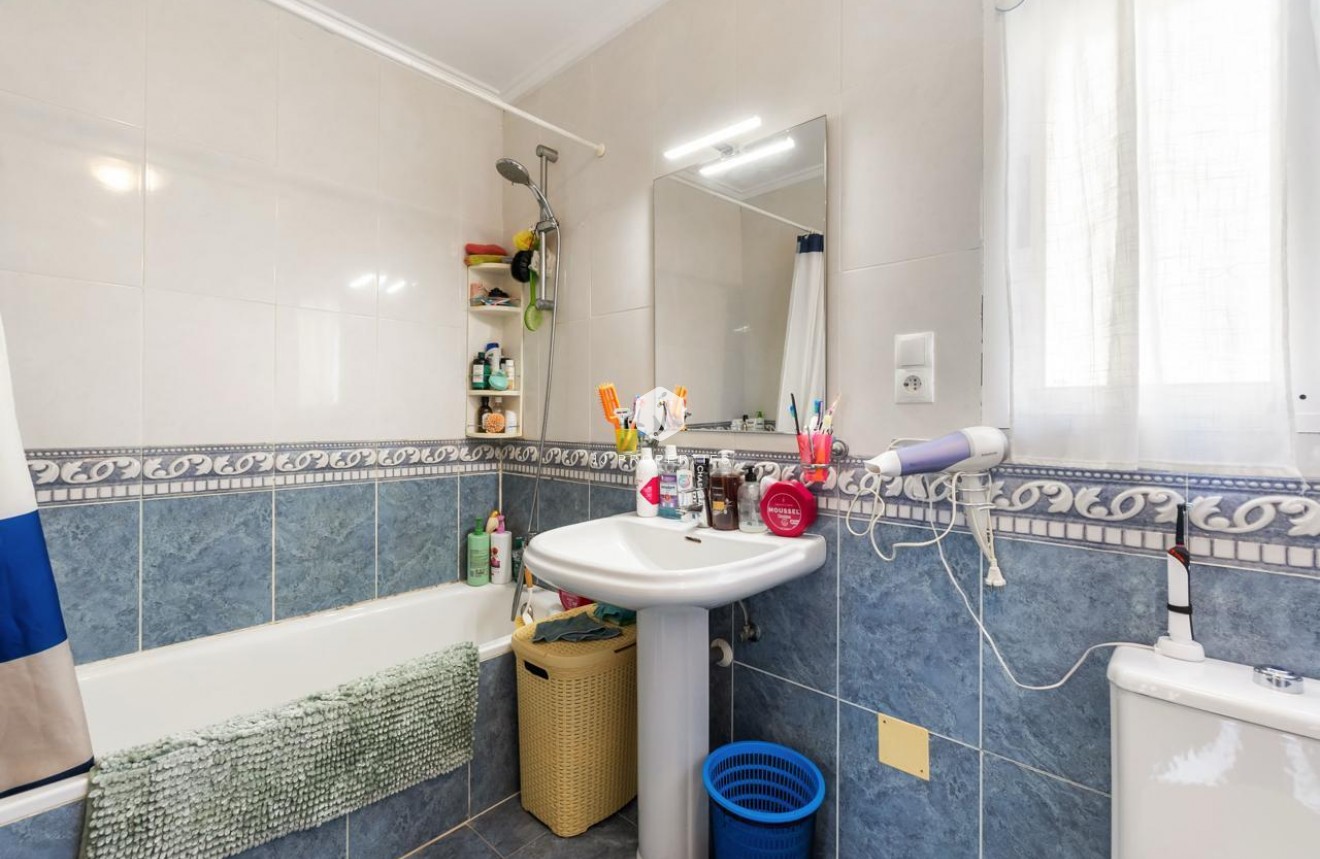 Aus zweiter Hand - Chalet -
Orihuela Costa - Costa Blanca