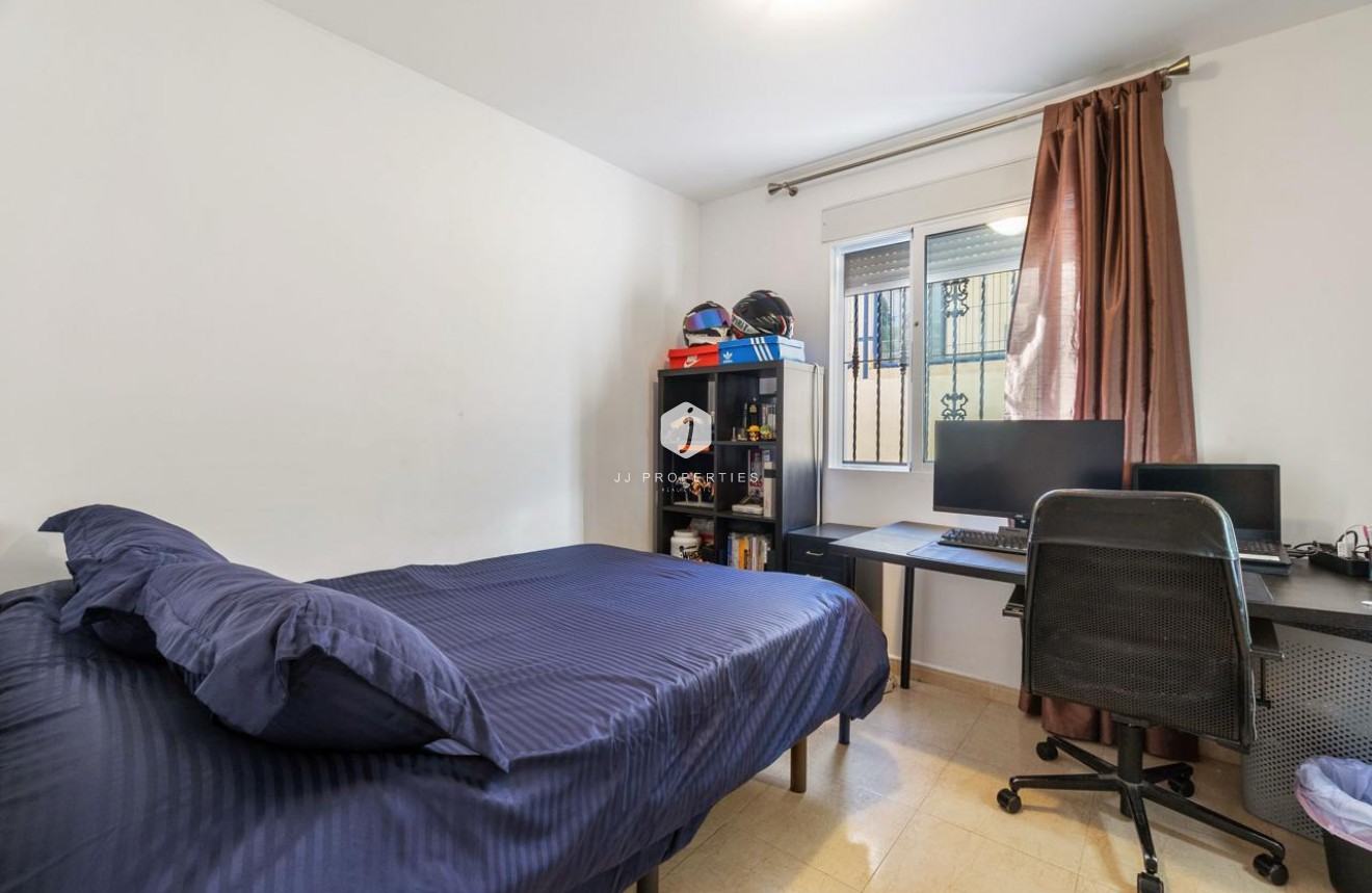 Aus zweiter Hand - Chalet -
Orihuela Costa - Costa Blanca