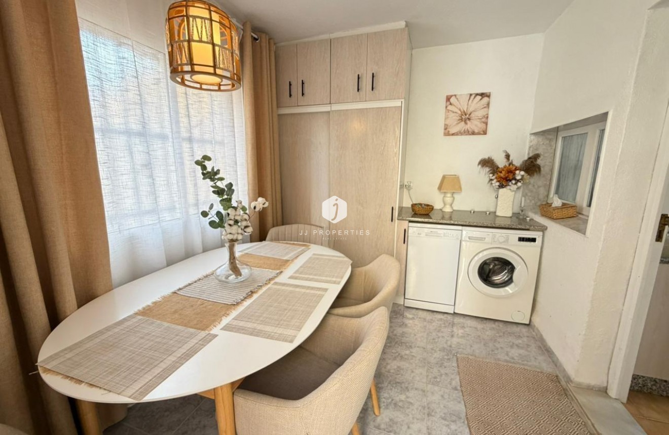 Aus zweiter Hand - Chalet -
Torrevieja - Los Frutales