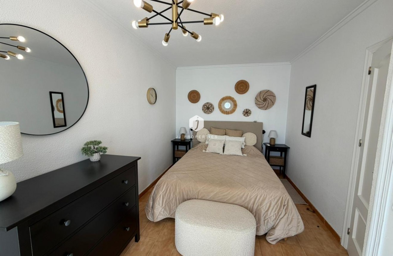 Aus zweiter Hand - Chalet -
Torrevieja - Los Frutales