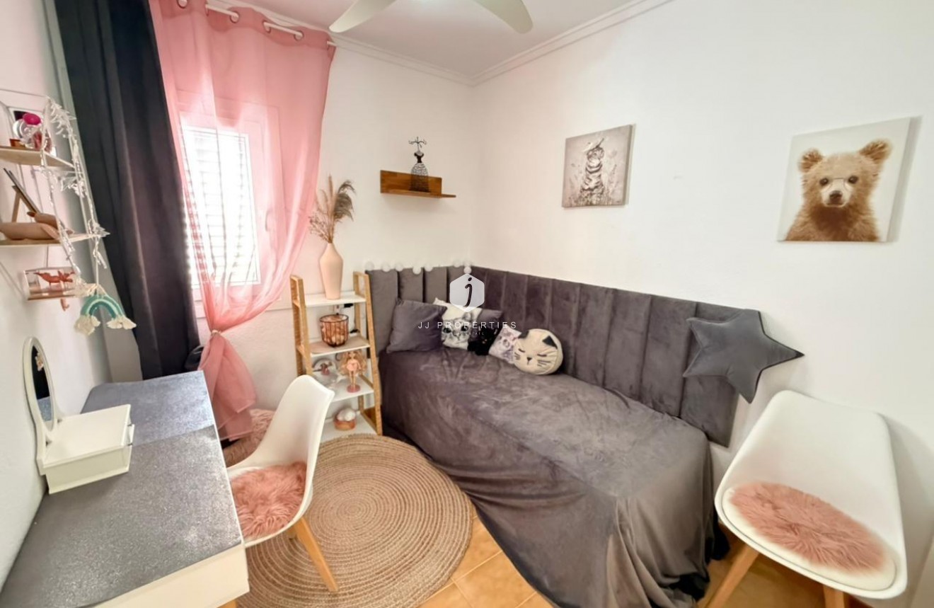 Aus zweiter Hand - Chalet -
Torrevieja - Los Frutales