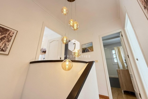 Aus zweiter Hand - Chalet -
Torrevieja - Los Frutales