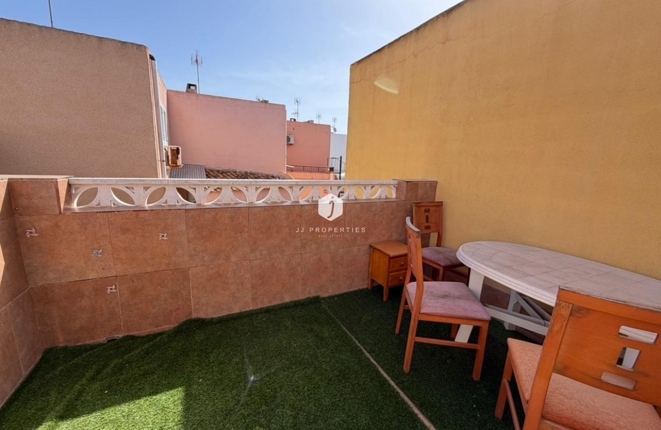 Aus zweiter Hand - Chalet -
Torrevieja - Los Frutales