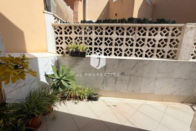 Aus zweiter Hand - Chalet -
Torrevieja - Los Frutales