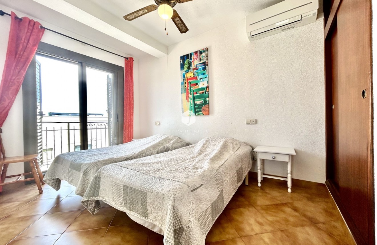 Z drugiej ręki - Mieszkanie w bloku -
Cabo Roig - Costa Blanca