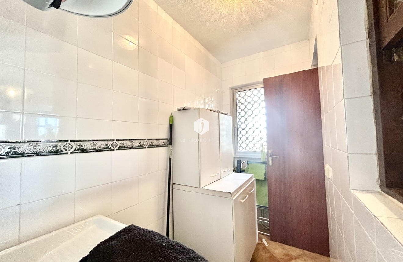 Z drugiej ręki - Mieszkanie w bloku -
Cabo Roig - Costa Blanca