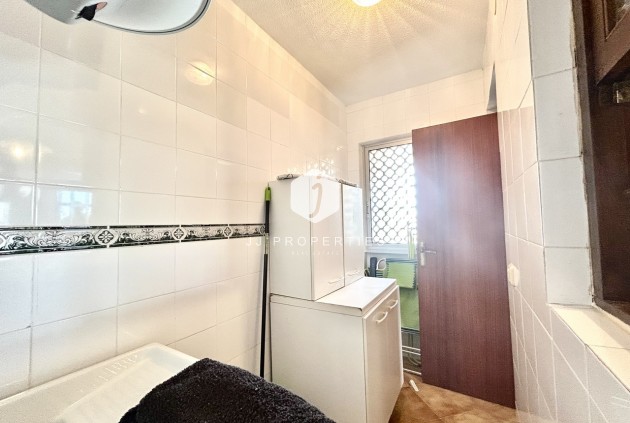 Z drugiej ręki - Mieszkanie w bloku -
Cabo Roig - Costa Blanca