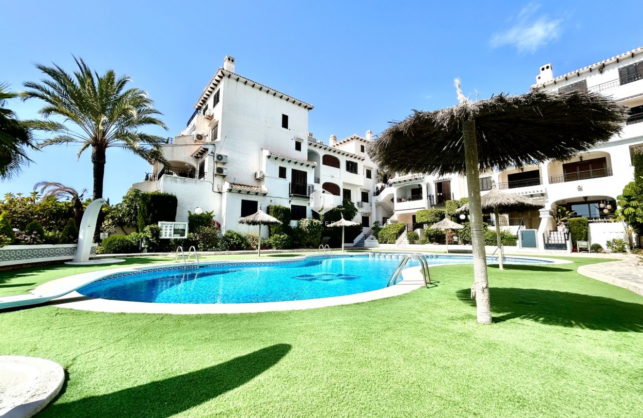 Z drugiej ręki - Mieszkanie w bloku -
Cabo Roig - Costa Blanca