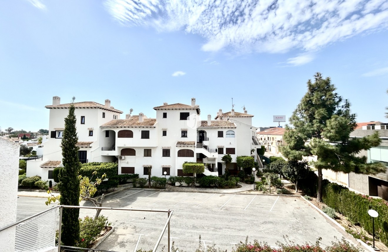 Z drugiej ręki - Mieszkanie w bloku -
Cabo Roig - Costa Blanca