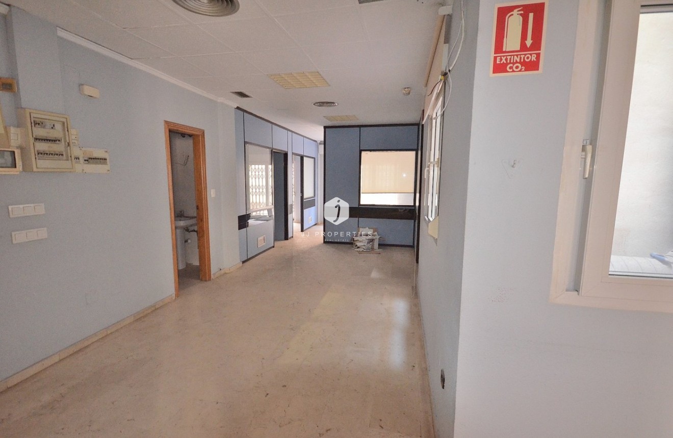 Segunda mano - Apartamento / piso -
Torrevieja - Centro