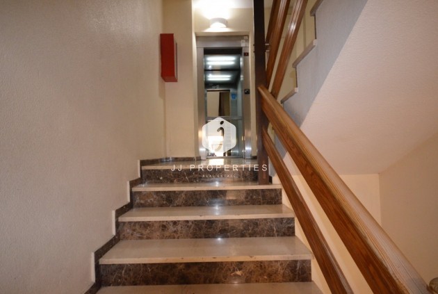 Segunda mano - Apartamento / piso -
Torrevieja - Centro