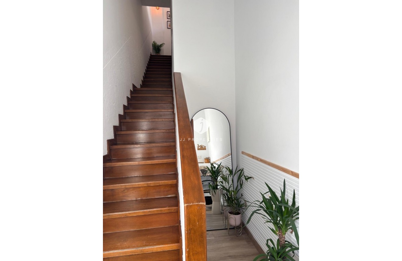 Z drugiej ręki - Mieszkanie w bloku -
Almoradí - Centro Urbano 2