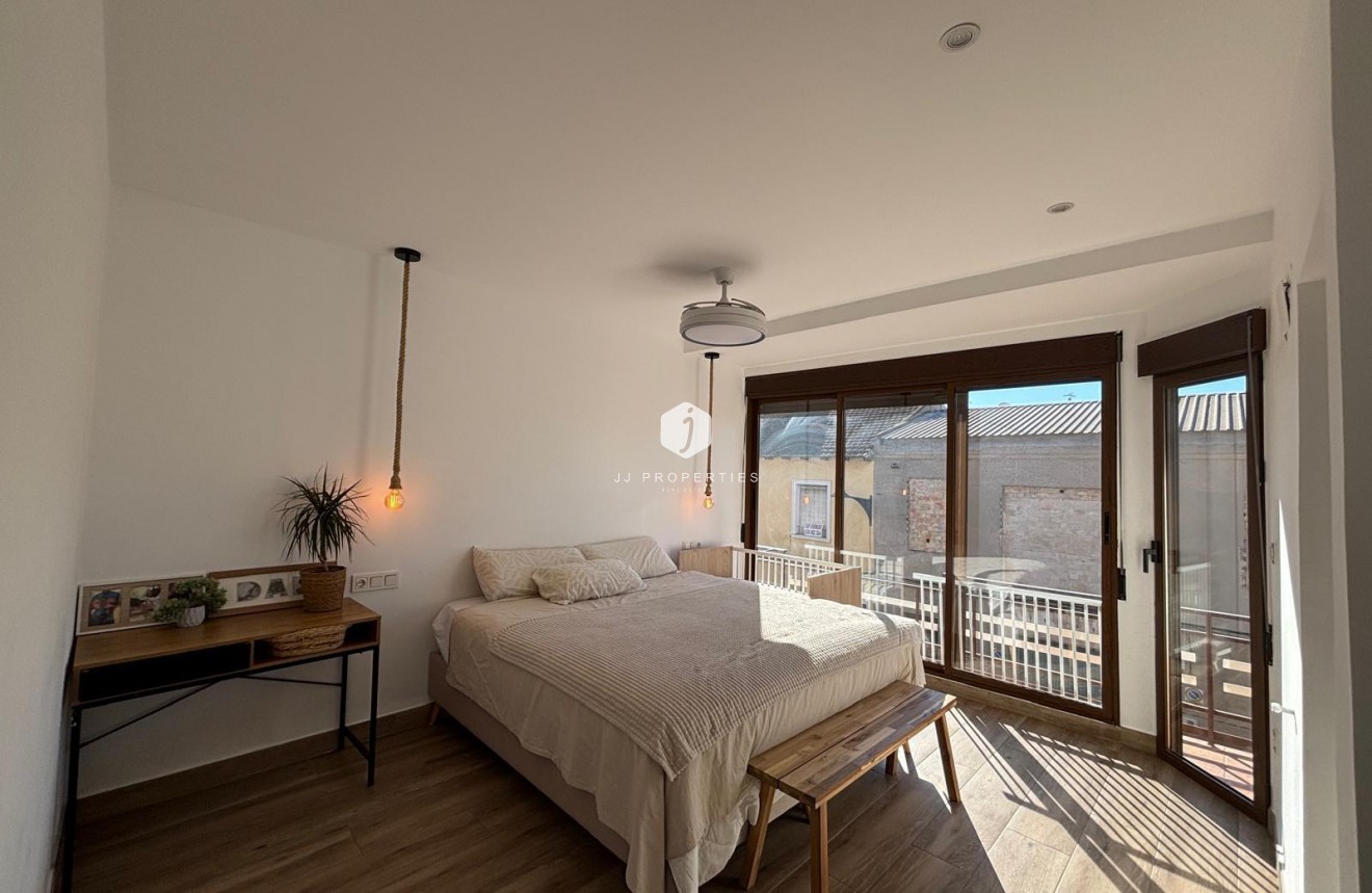 Z drugiej ręki - Mieszkanie w bloku -
Almoradí - Centro Urbano 2