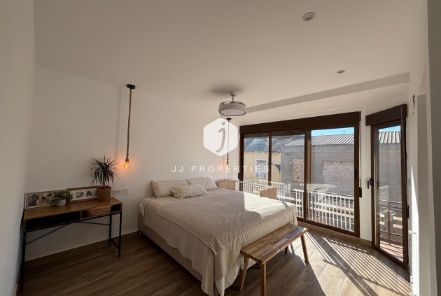 Z drugiej ręki - Mieszkanie w bloku -
Almoradí - Centro Urbano 2