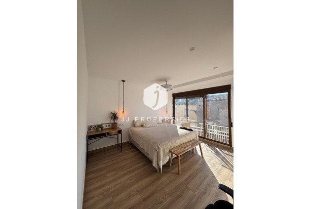 Z drugiej ręki - Mieszkanie w bloku -
Almoradí - Centro Urbano 2