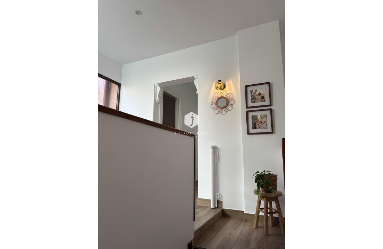 Z drugiej ręki - Mieszkanie w bloku -
Almoradí - Centro Urbano 2