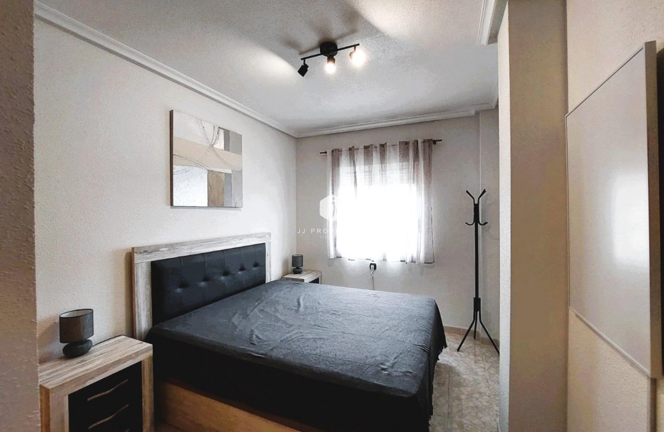 Z drugiej ręki - Mieszkanie w bloku -
Orihuela Costa - Costa Blanca