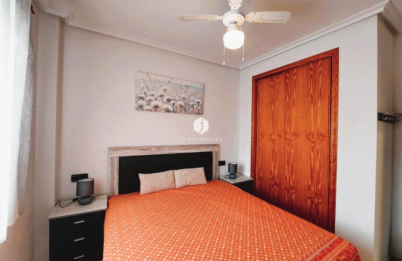 Z drugiej ręki - Mieszkanie w bloku -
Orihuela Costa - Costa Blanca