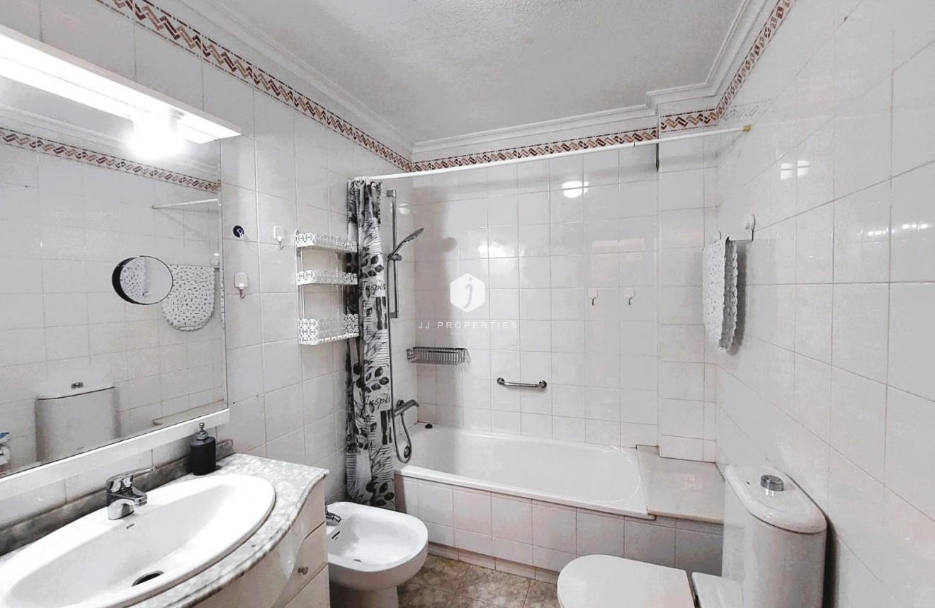 Z drugiej ręki - Mieszkanie w bloku -
Orihuela Costa - Costa Blanca