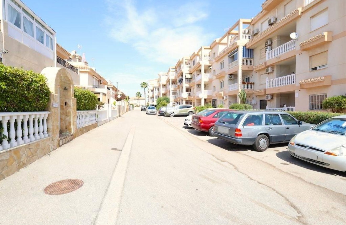 Z drugiej ręki - Mieszkanie w bloku -
Orihuela Costa - Costa Blanca