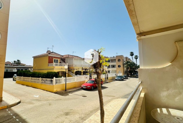 Z drugiej ręki - Mieszkanie w bloku -
Torrevieja - Costa Blanca