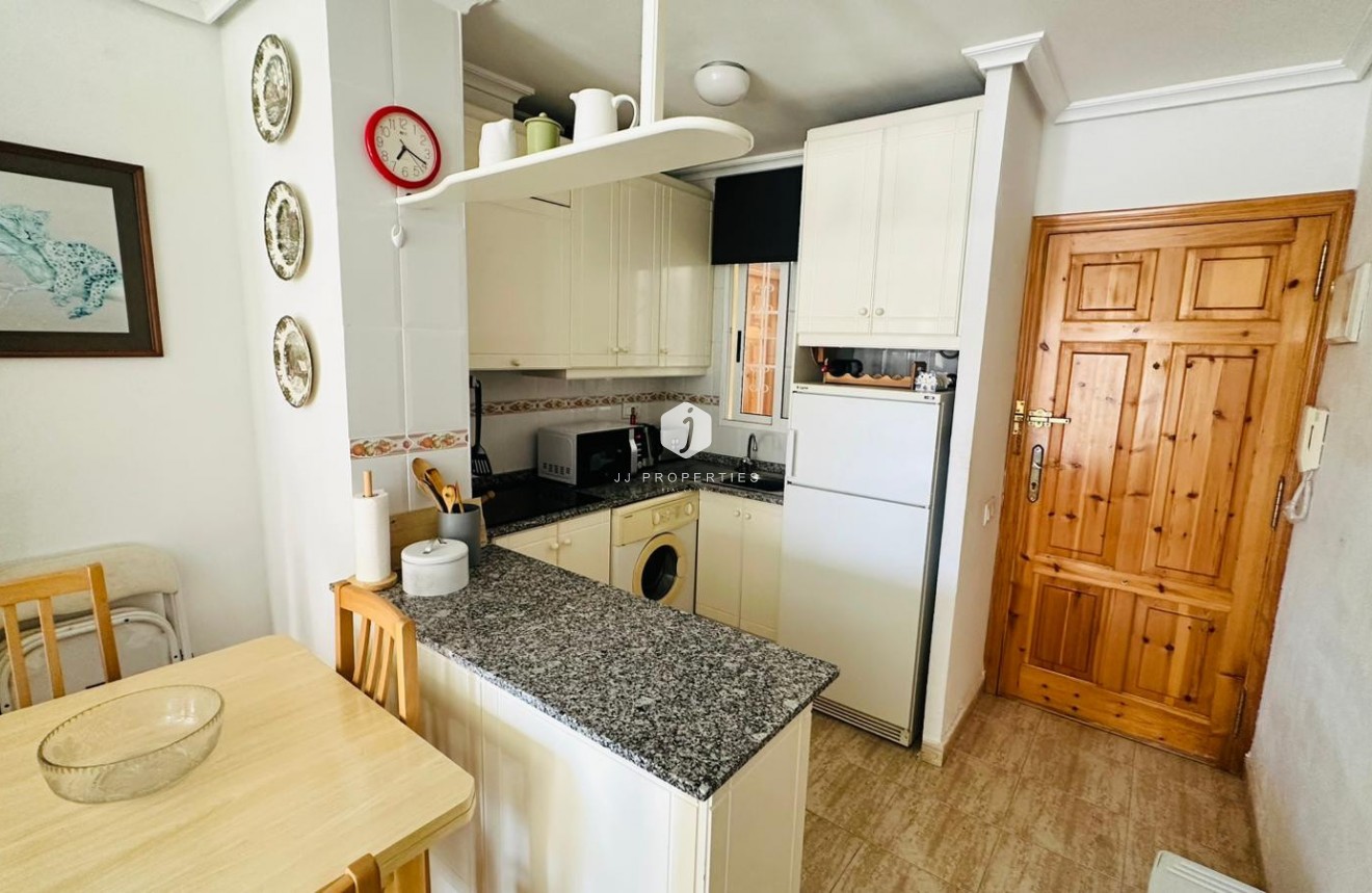 Z drugiej ręki - Mieszkanie w bloku -
Torrevieja - Costa Blanca