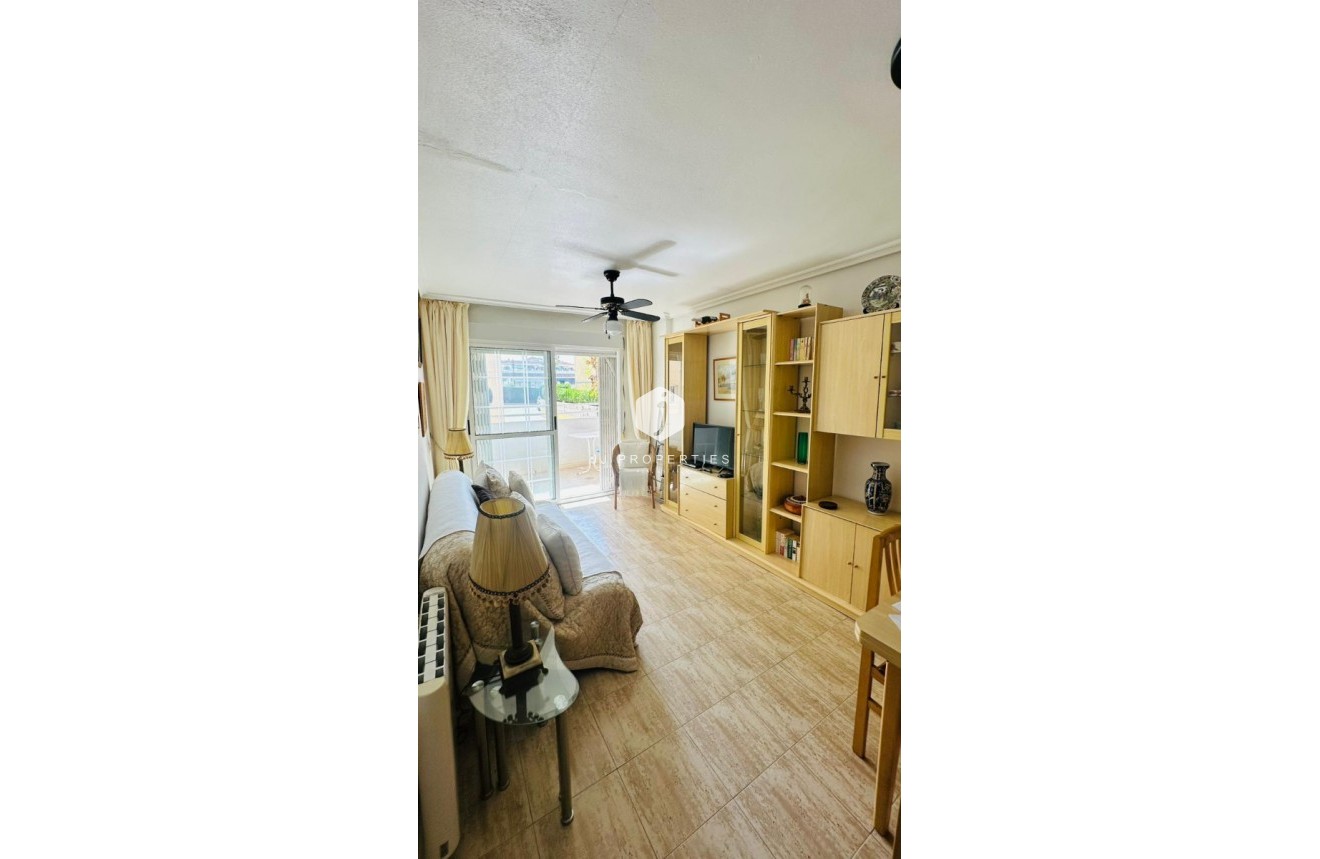 Z drugiej ręki - Mieszkanie w bloku -
Torrevieja - Costa Blanca