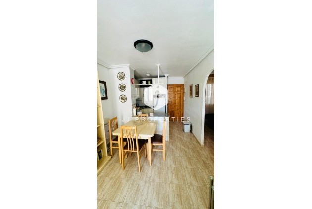 Z drugiej ręki - Mieszkanie w bloku -
Torrevieja - Costa Blanca