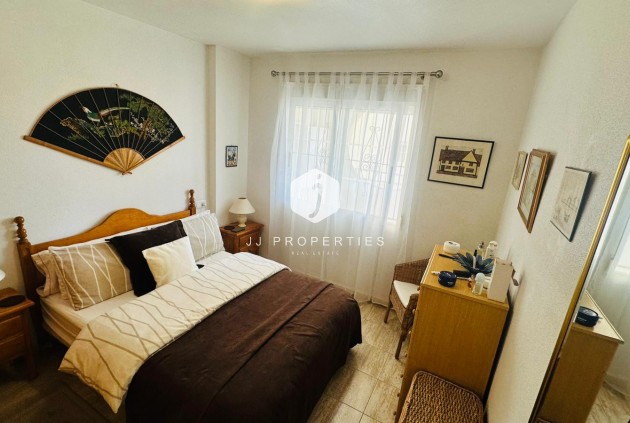 Z drugiej ręki - Mieszkanie w bloku -
Torrevieja - Costa Blanca