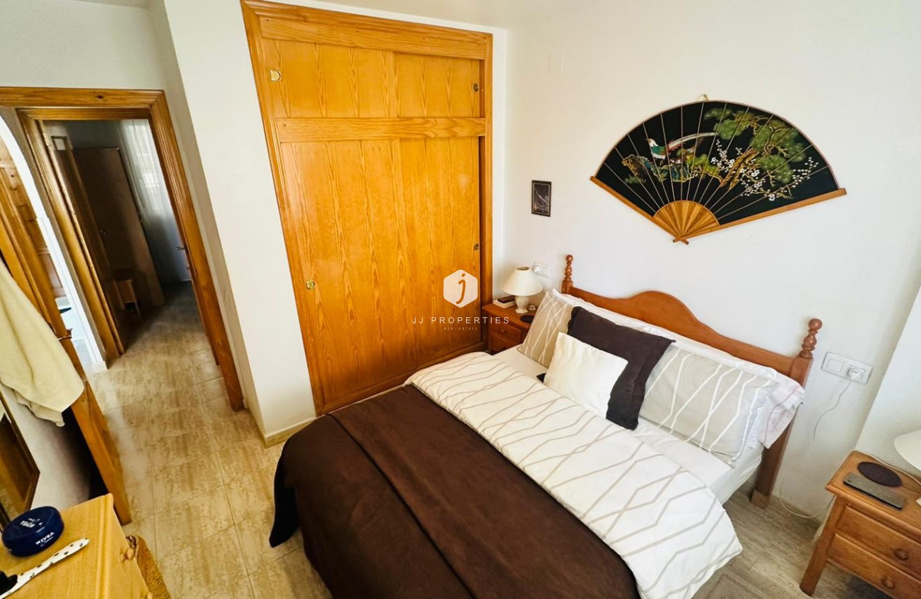 Z drugiej ręki - Mieszkanie w bloku -
Torrevieja - Costa Blanca