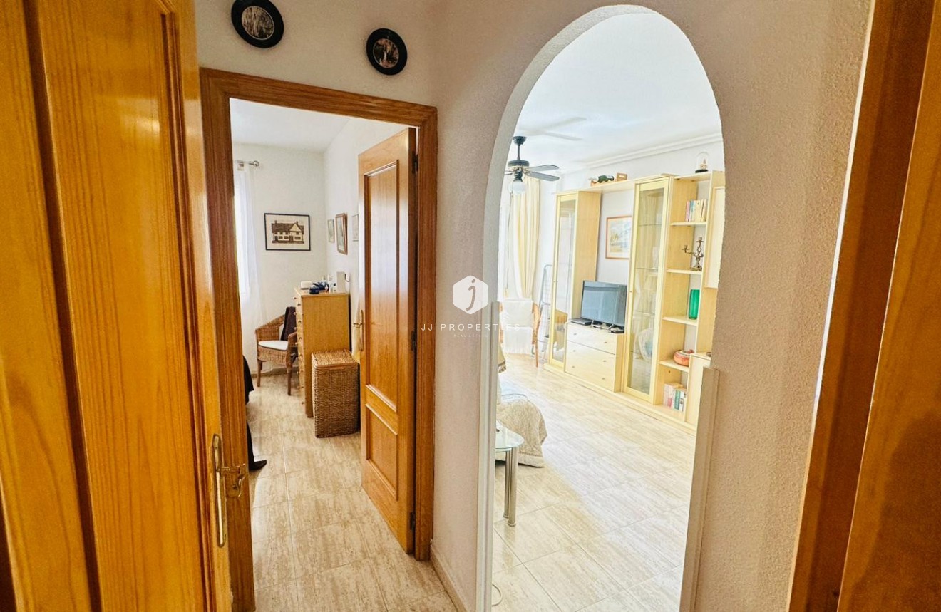 Z drugiej ręki - Mieszkanie w bloku -
Torrevieja - Costa Blanca